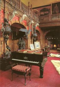 kinloch hall lacey pic