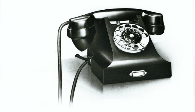 bakelite phone